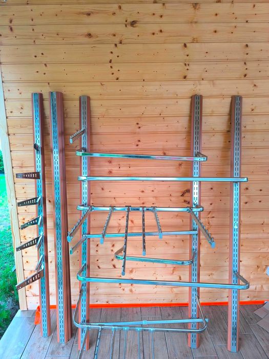 Wieszaki, wyposażenie sklepu