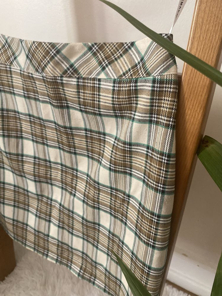 Saia curta xadrex Primark