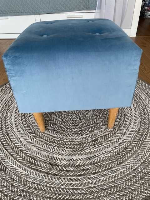 Zestaw - Sofa + podnóżek