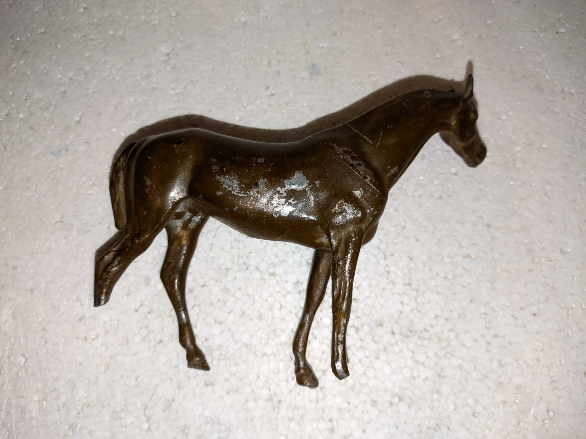 Статуэтка лошадь конь из металла коллекционная