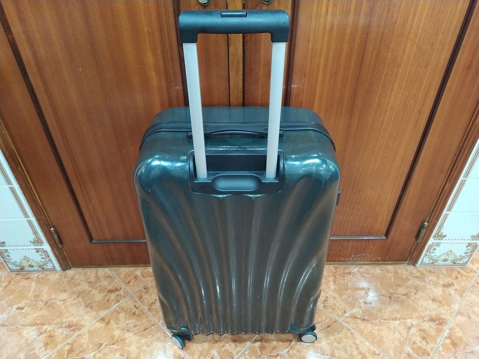 Mala malas de porão até 23 kg viagem casa quarto apartamento vivenda.