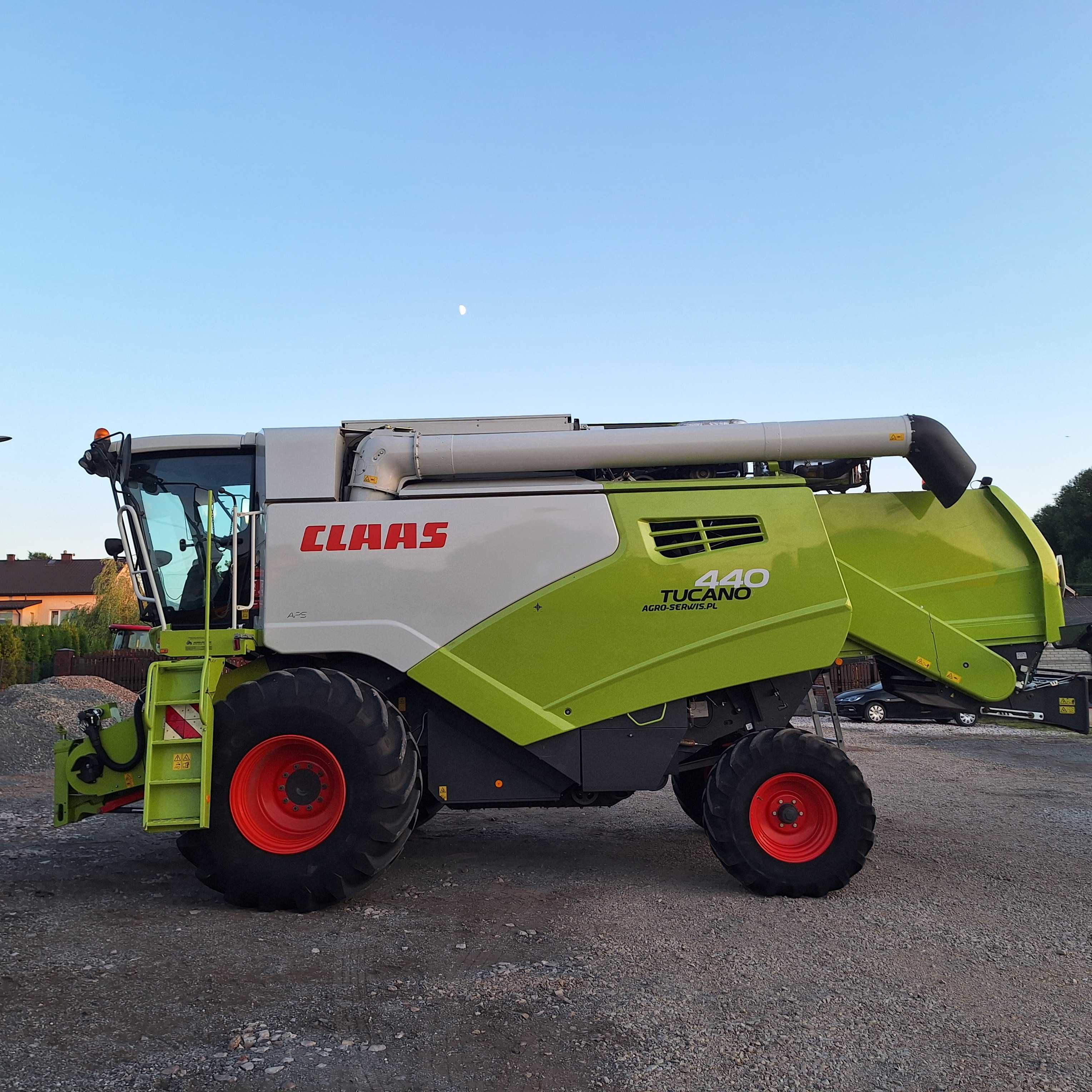 Claas Tucano 440 .2021ROK 690MTG CLAAS CORIO 675 FC Tucano 450 Trion