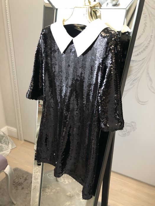 Вечірня сукня в паєтках