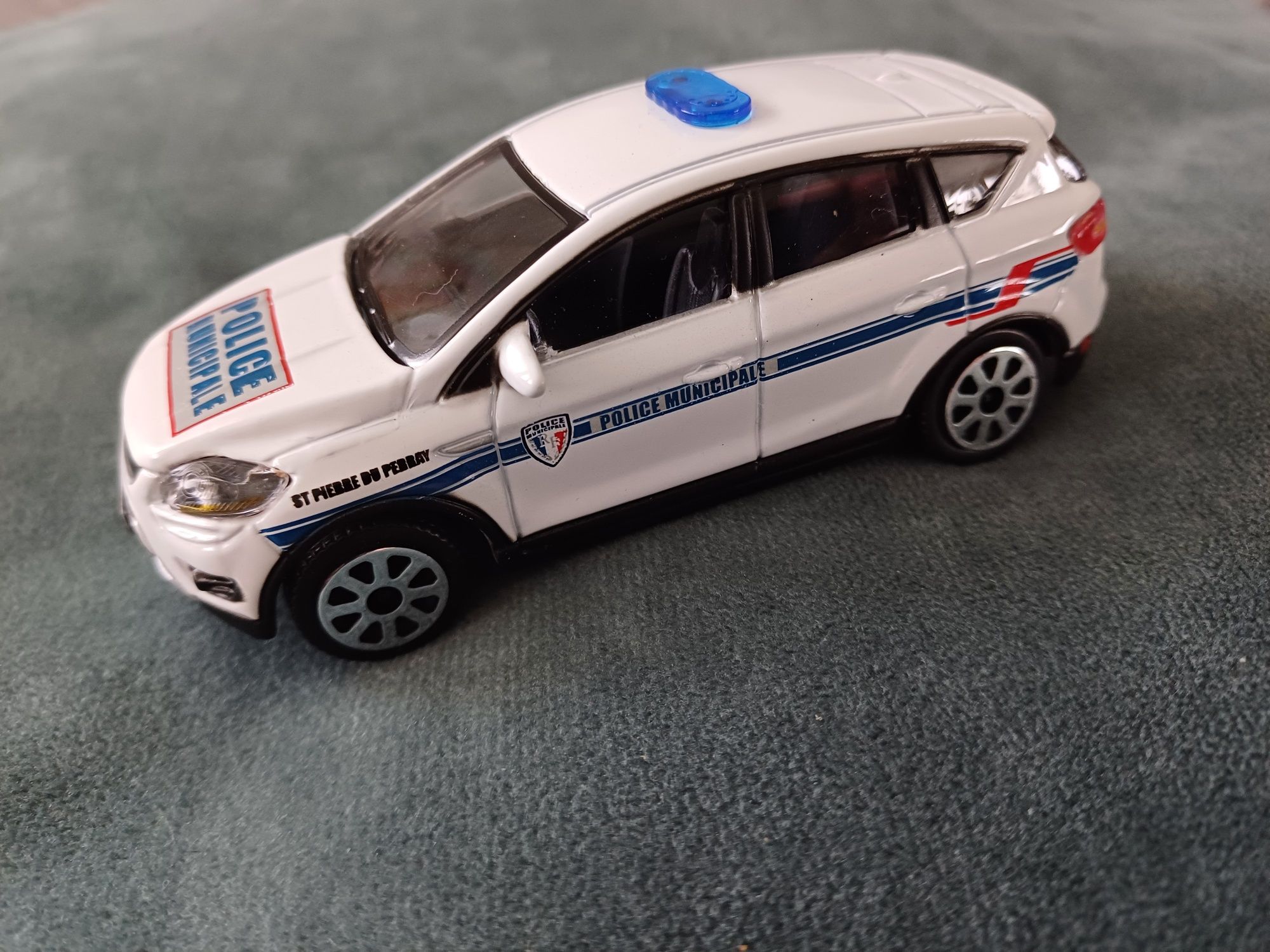 Ford Kuga Police