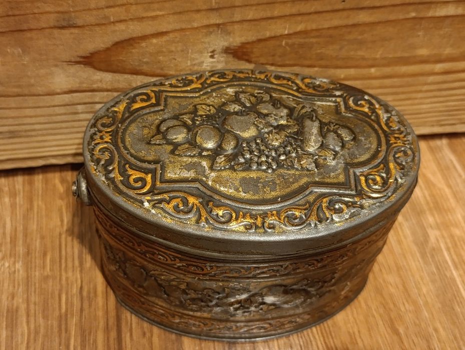 Przedwojenna puszka Wedel Reklama Warszawa Czekoladki