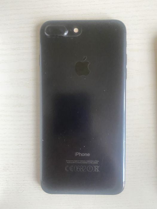 Iphone 7+ в отличном состоянии