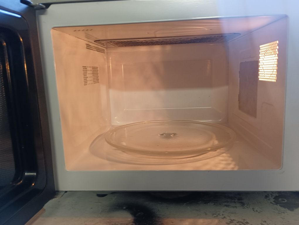 Ocasião em Microondas (Teka, como novo e com Grill)