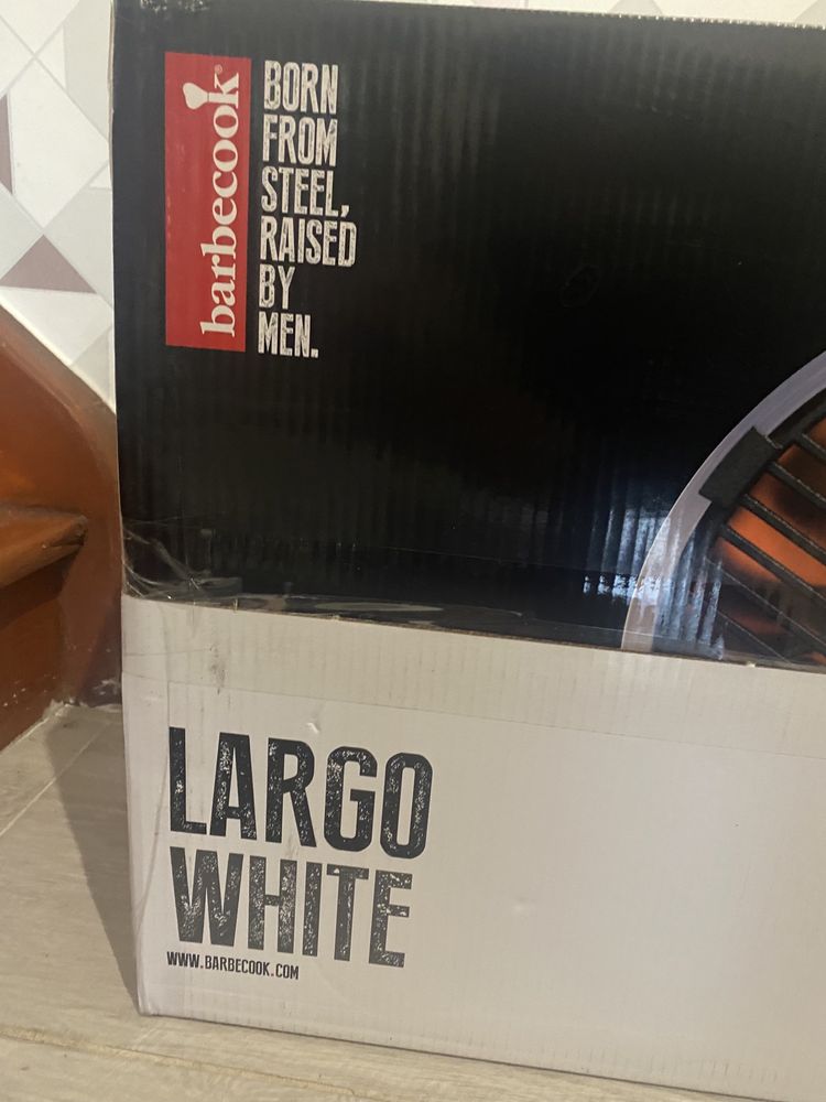 Grill węglowy LARGO WHITE z żeliwnym rusztem