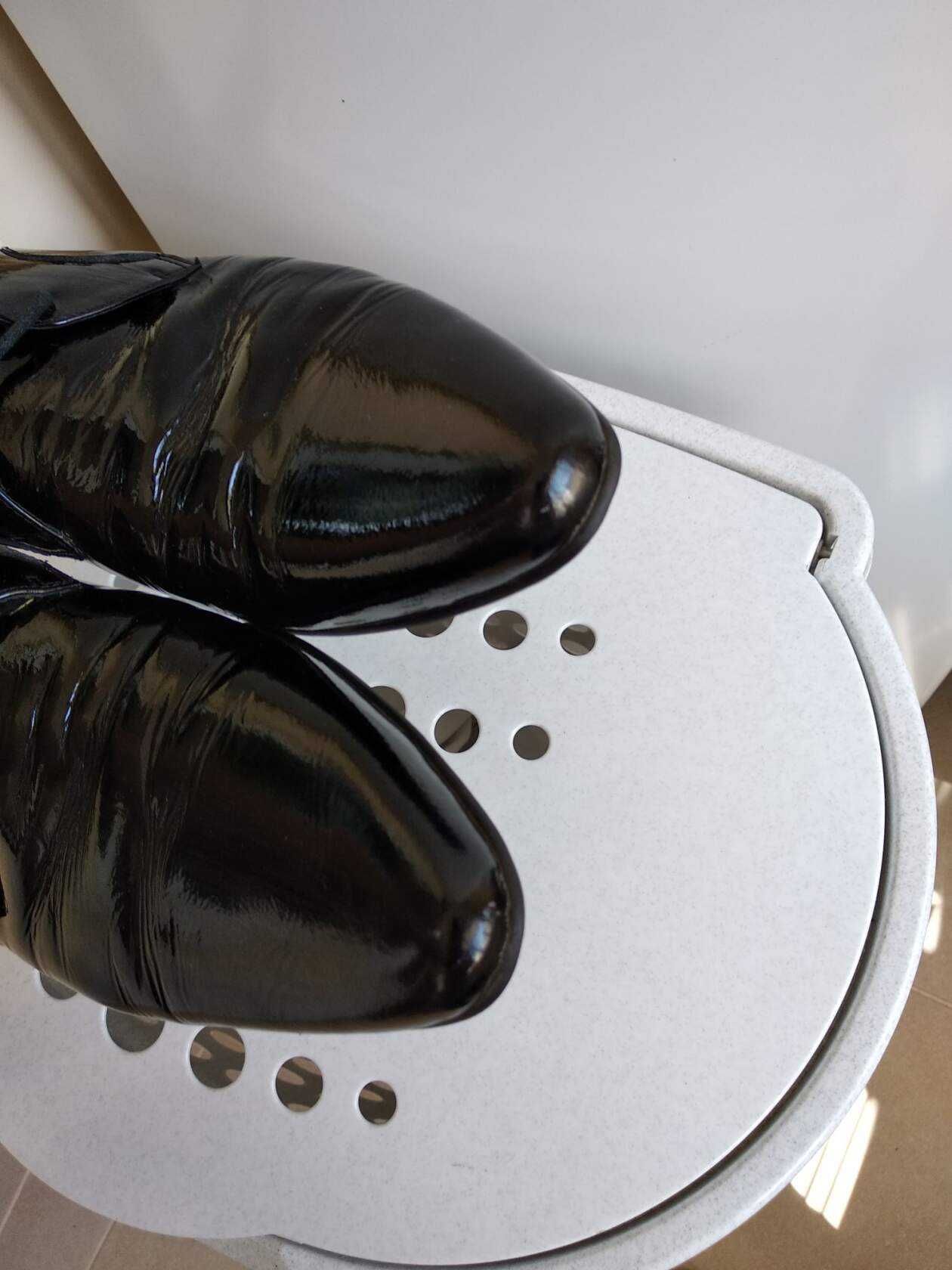 Cтильні класичні туфлі Respect Your Self на стопу 26.5 см