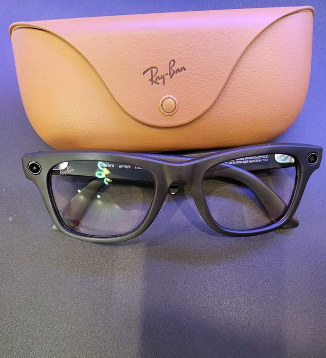Ray-Ban Meta L (перша серія)фотохромні, 32gb


---

Розумні окуляри Ra