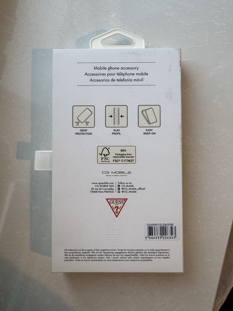 Etui Guess czarne skóra do iPhone 15 Pro Magsafe