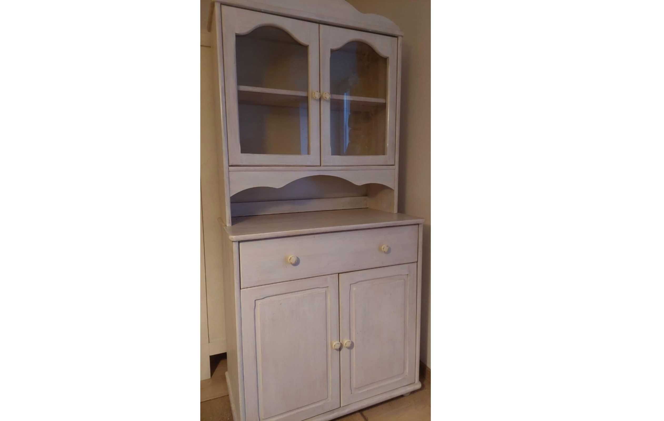 Bielony kredens sosnowy Shabby Chic