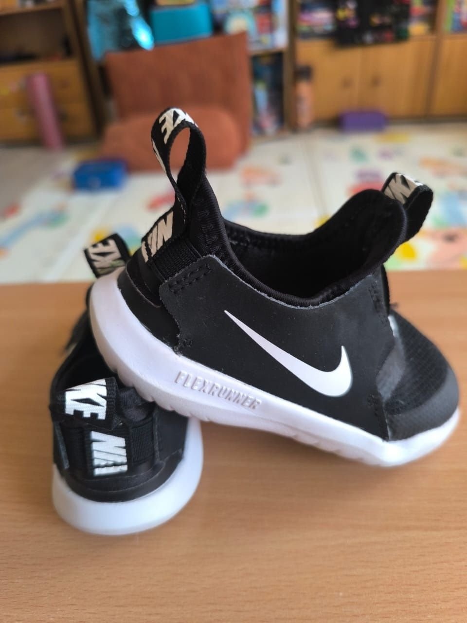 Кросівки Nike 24р