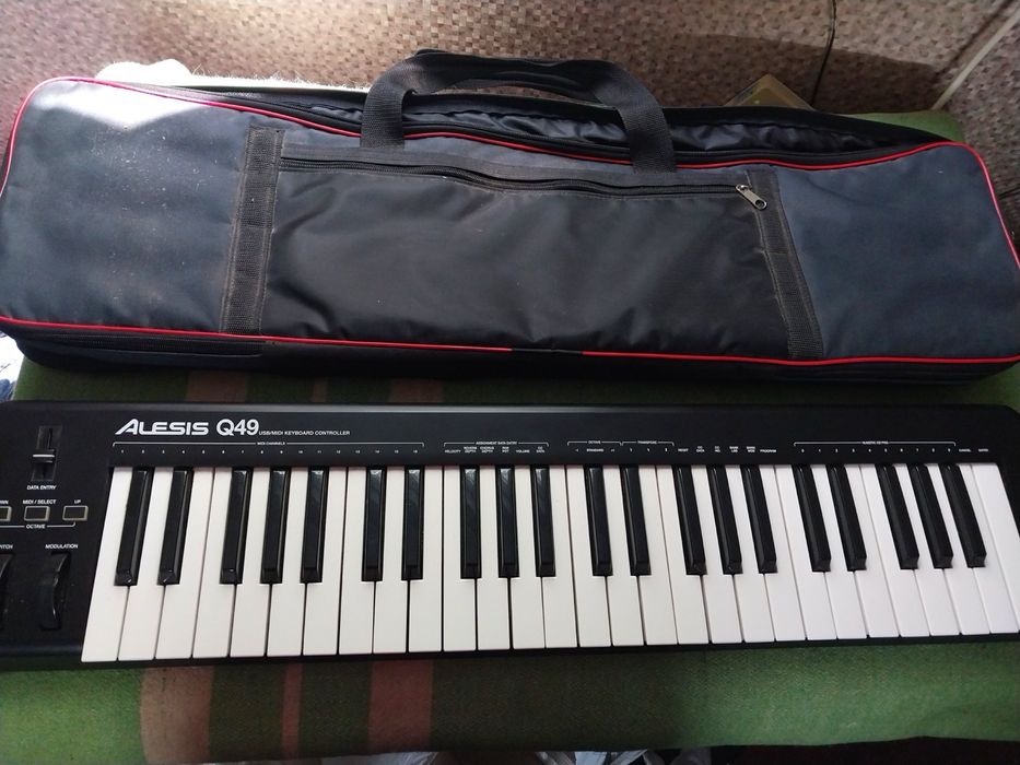 Міді клавіатура Alesis Q49