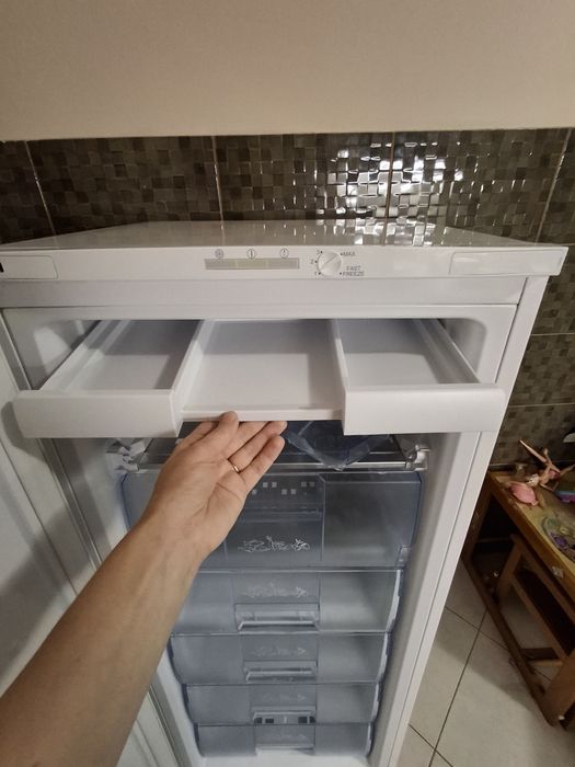 Морозильна камера, морозилка BEKO