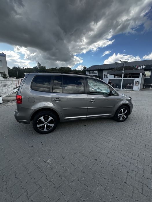 Volkswagen Touran 2011р