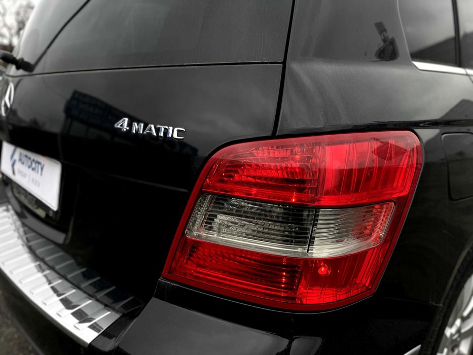 Mercedes-Benz GLK-Class 2012