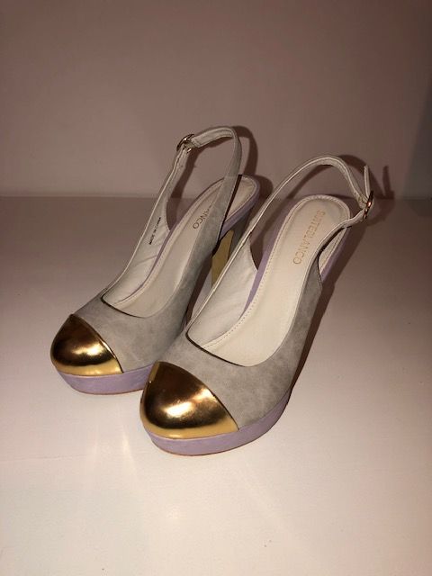 Sapatos salto alto cinza e lilás - tamanho 37