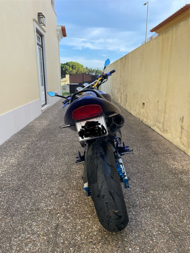 Honda CB600F hornet (Carta A2)