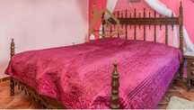 cama antiga de madeira