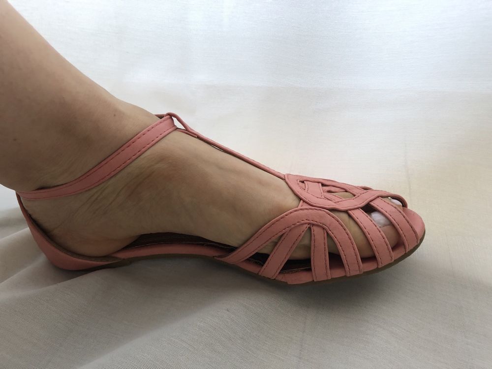 Rozowe sandalki Street shoes