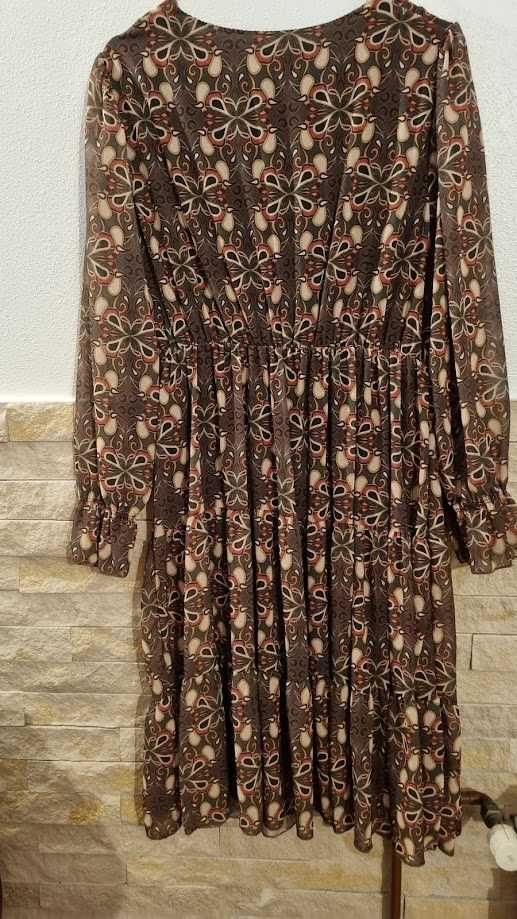 Vestido muito bonito-novo