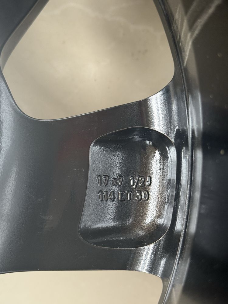 Диски оригінал r17/6/139.7 Toyota Hilux Prado Land Cruiser