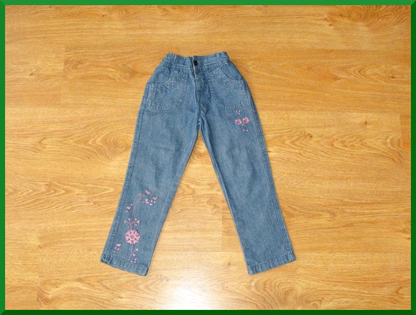 Spodnie Jeansowe z Haftem dla Dziewczynki r. 98-104 cm