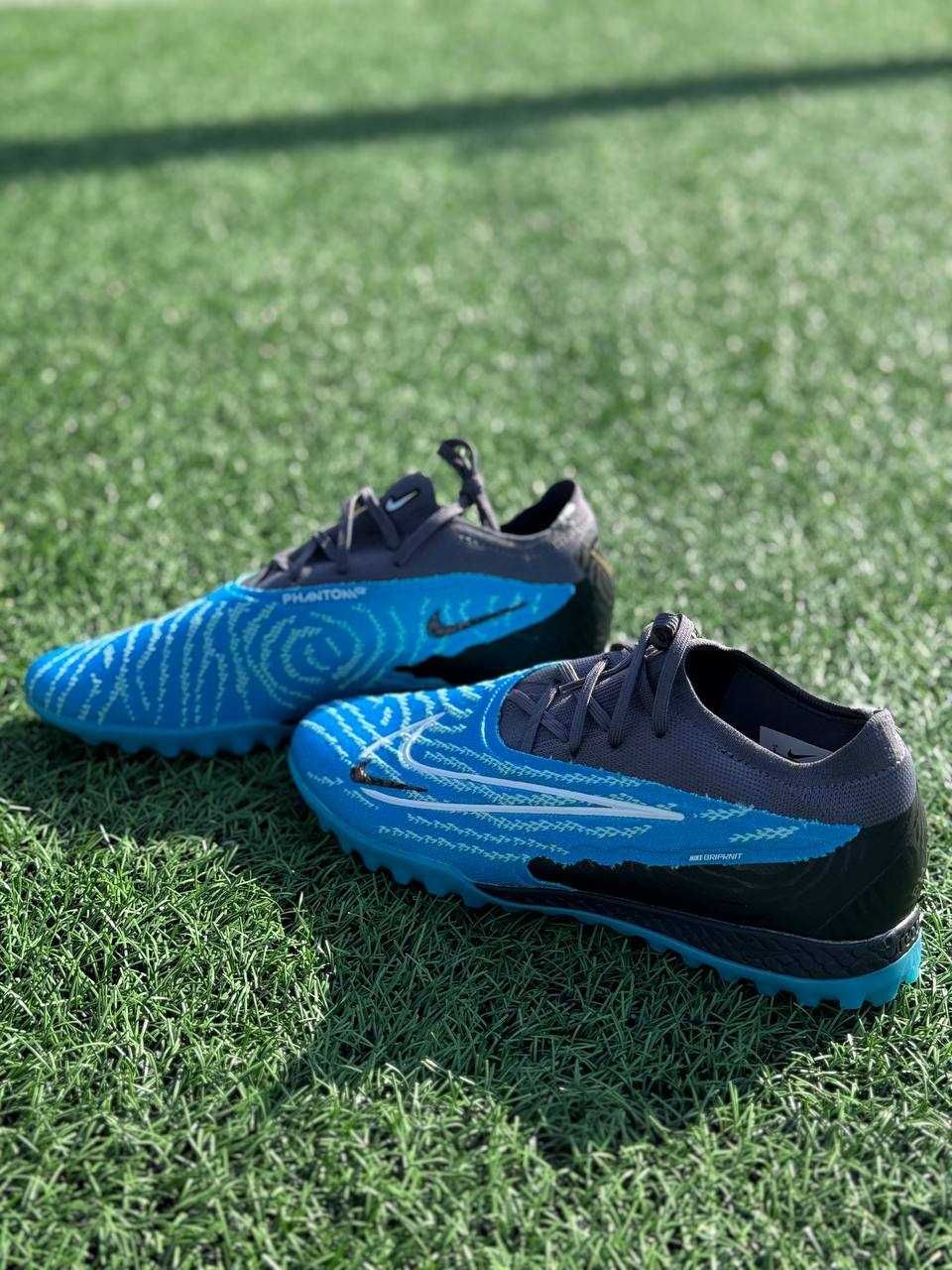 Футбольні сороконіжки  Nike Phantom GX FG