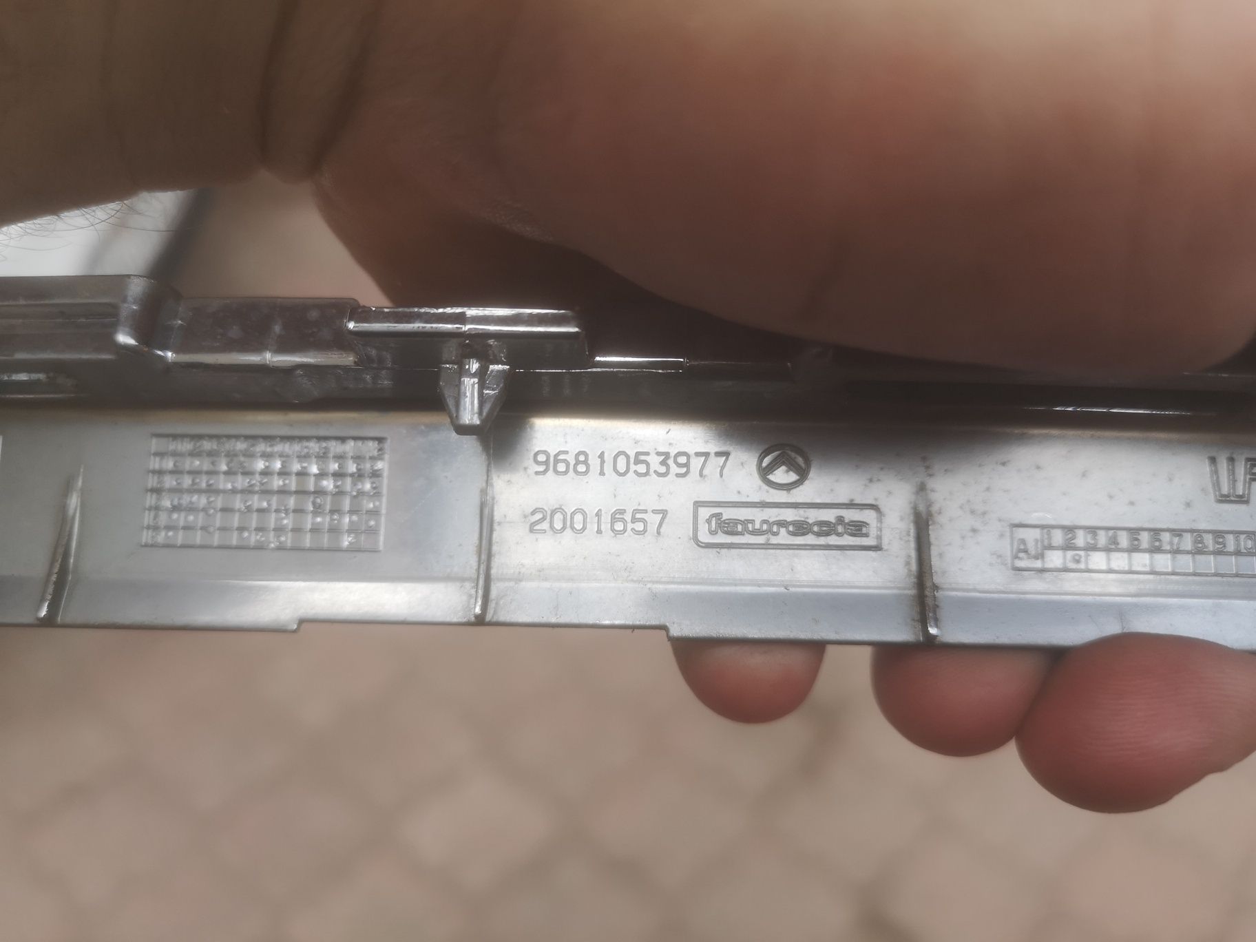 Listwa zderzaka przedniego Citroen C5 X7