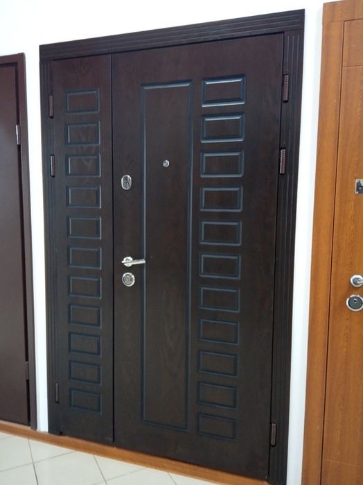 Реставрація вхідних дверей