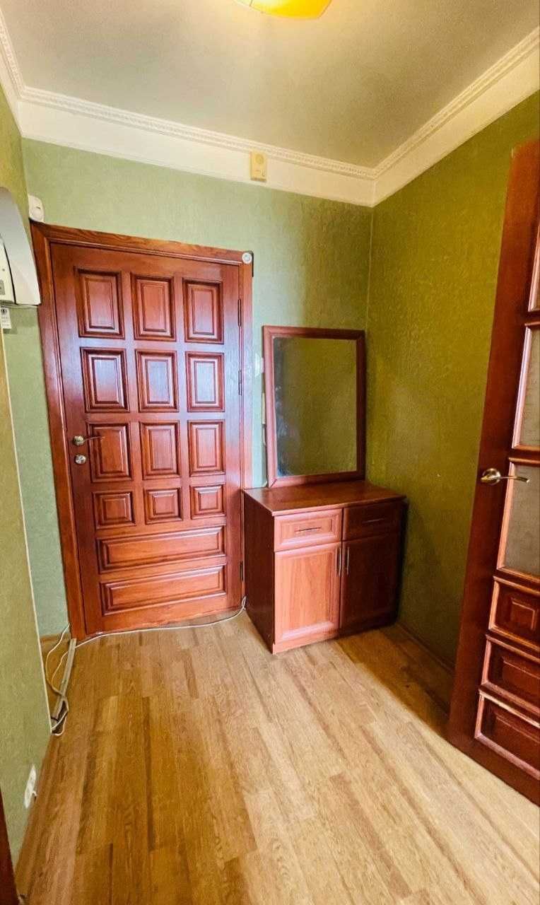 Продам 1 ком на Новых Домах. Льва Ландау пр-т.,  дом 16