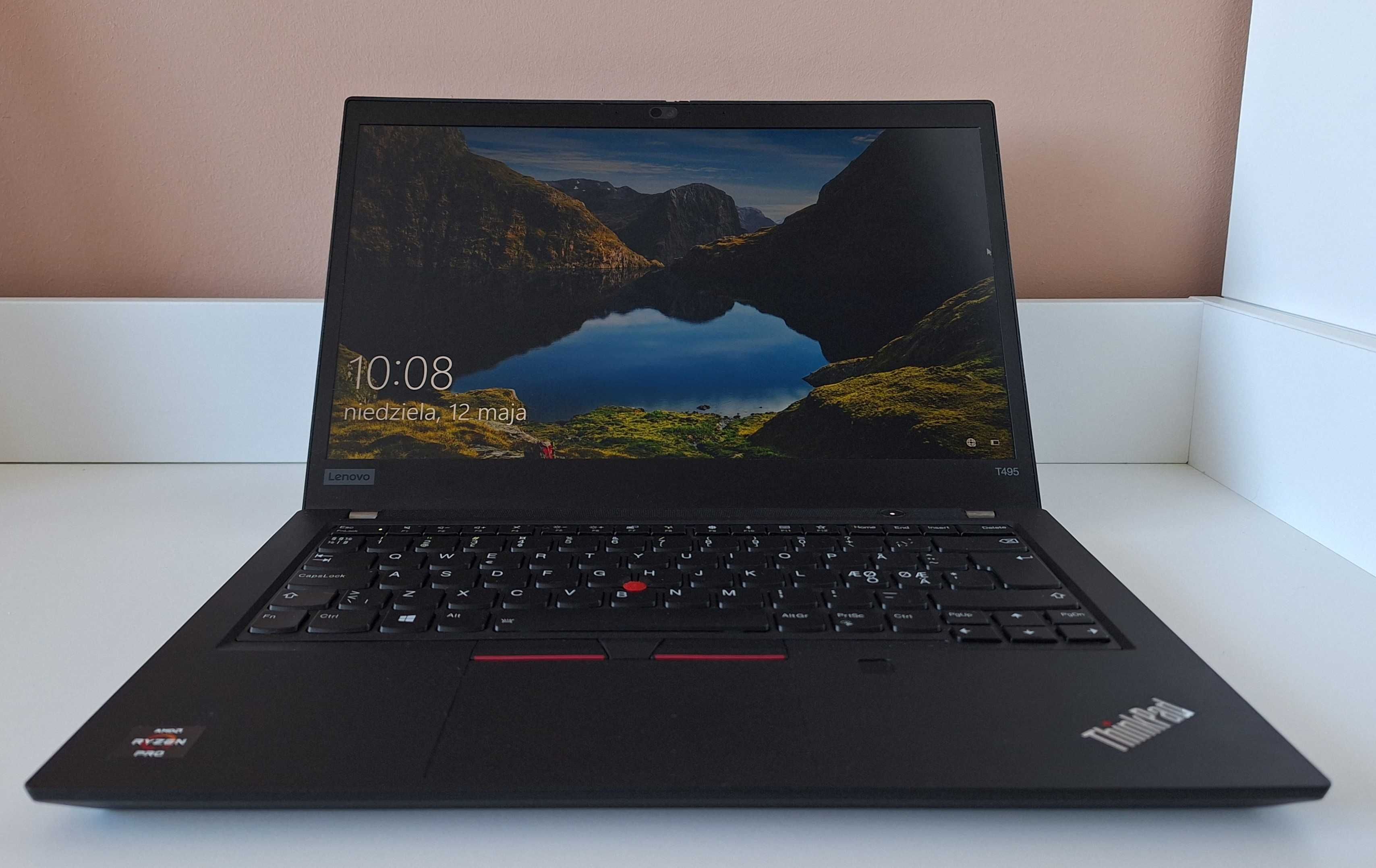 Laptop Lenovo ThinkPad T495 14 " AMD Ryzen 5 16 GB / 256 GB czarny