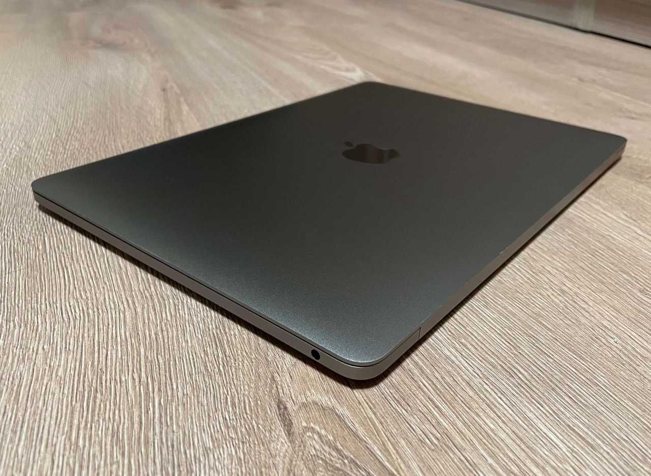 Apple MacBook Pro 13 a1708 2017 Space Gray