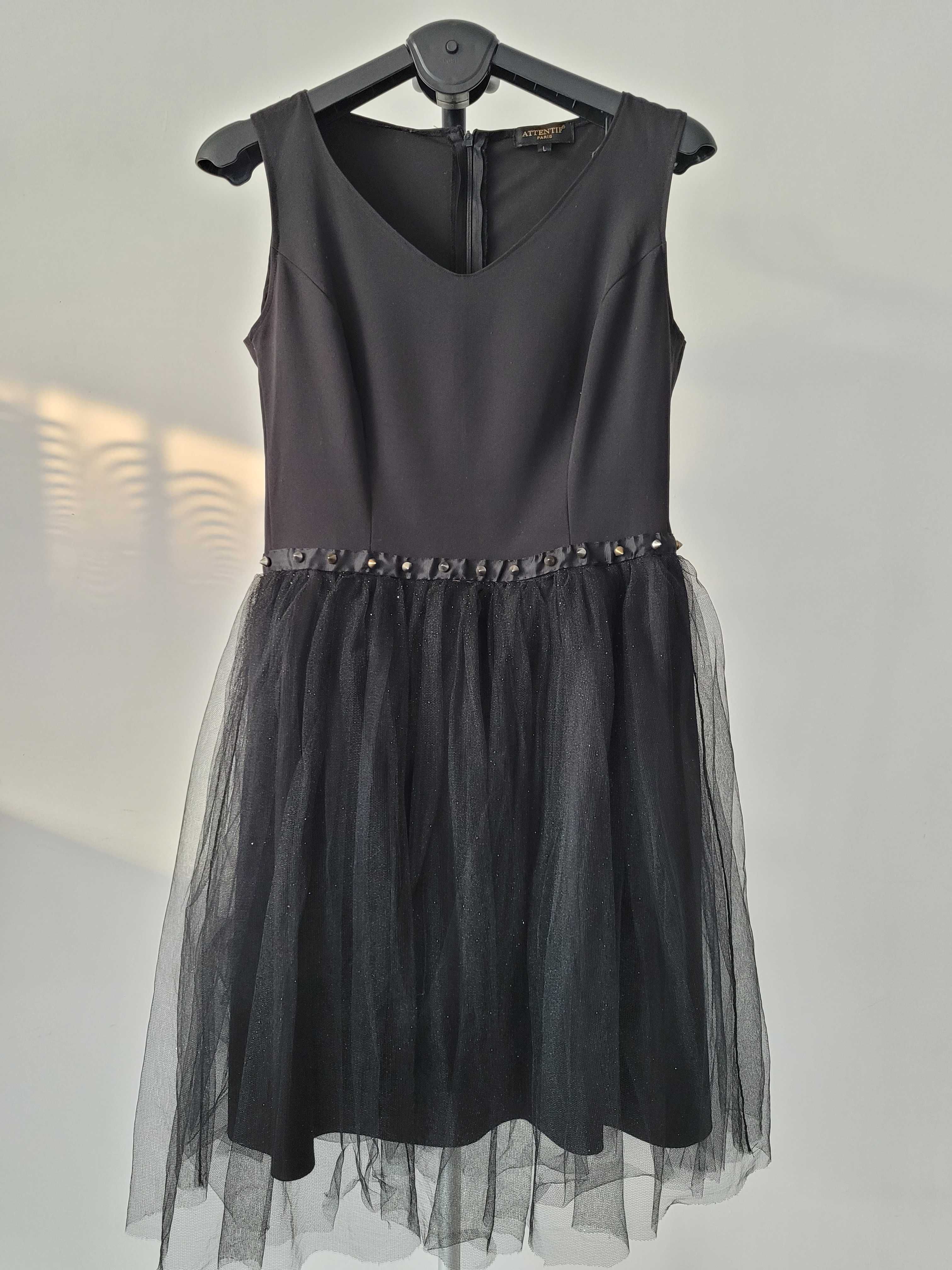 Czarna sukienka z tiulowym dołem na Studniówkę/Sylwestra/wesele