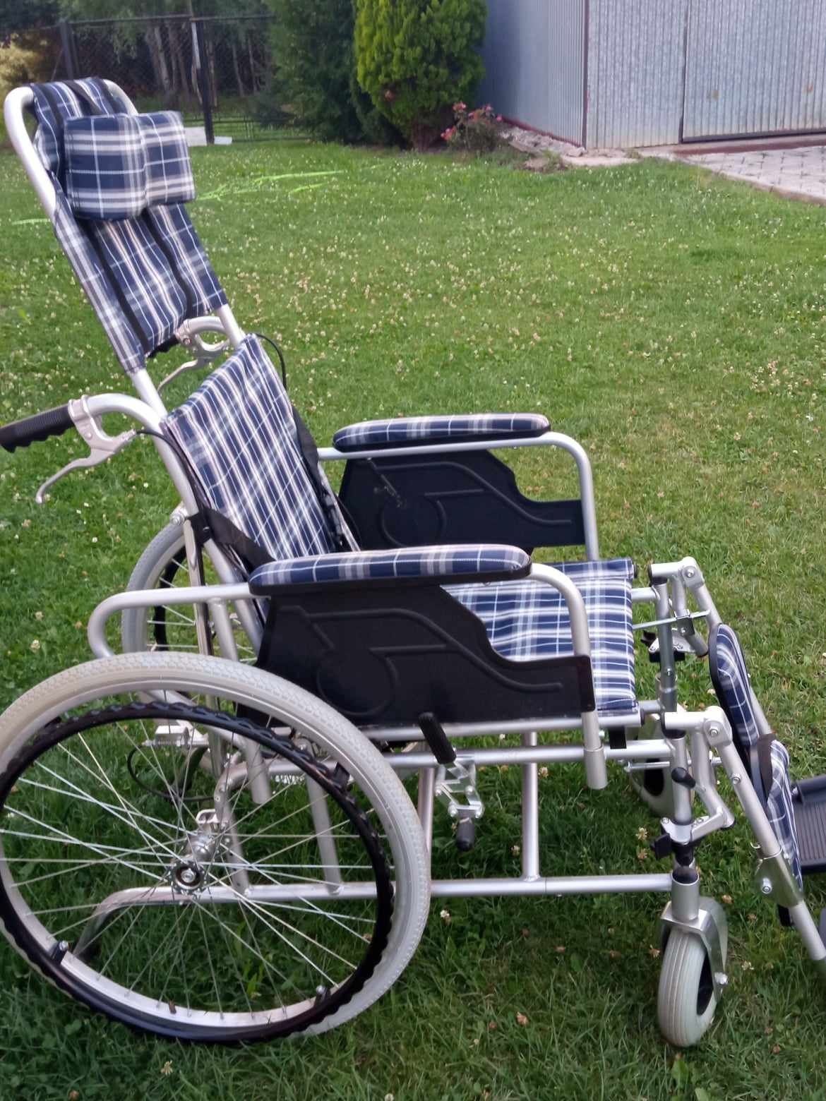 Wózek inwalidzki jest w pełni sprawny