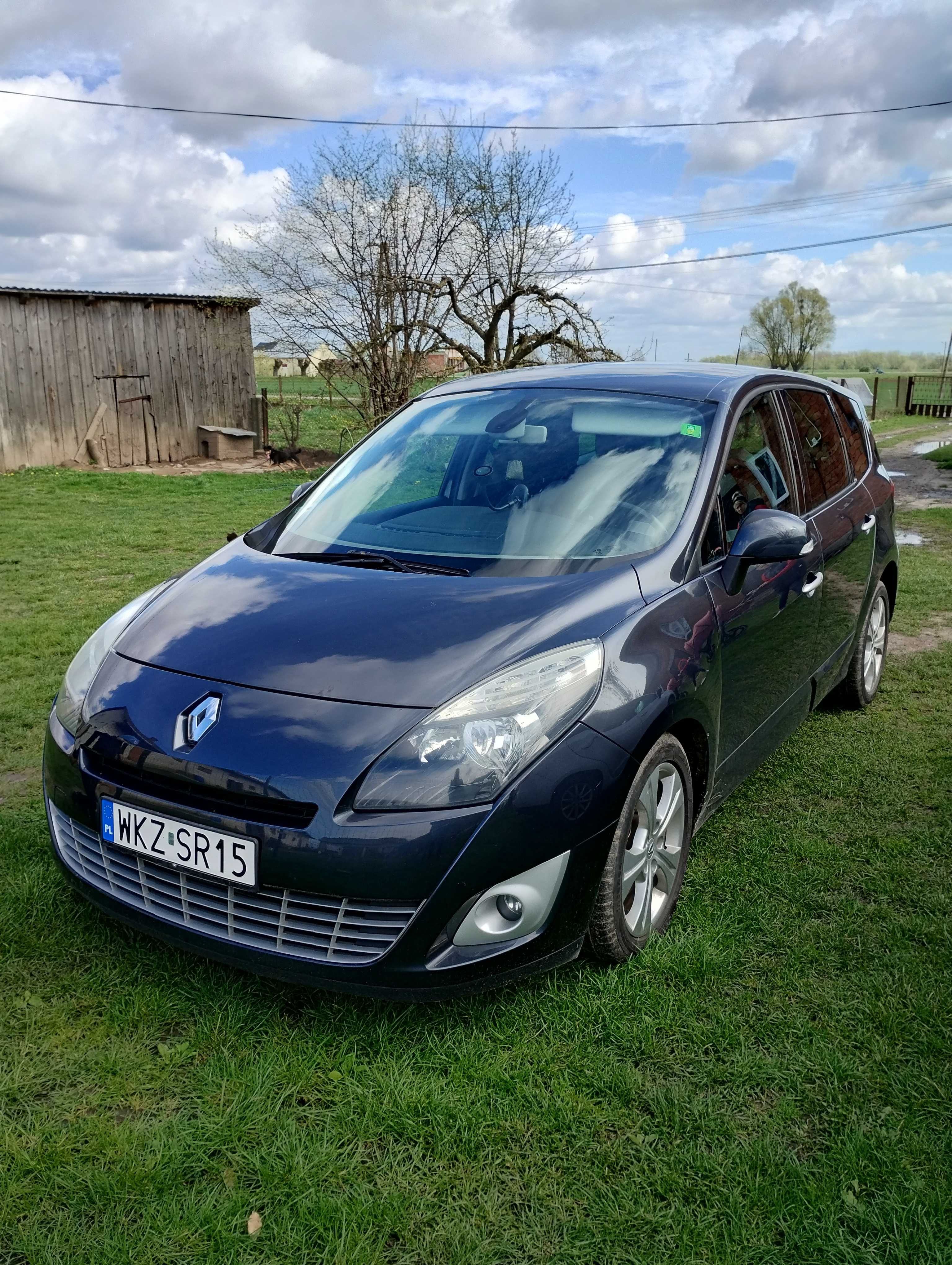 Renault Grand Scenic III 1.6DCI, 2011r, 2kpl kół, Navi, S&S, key less