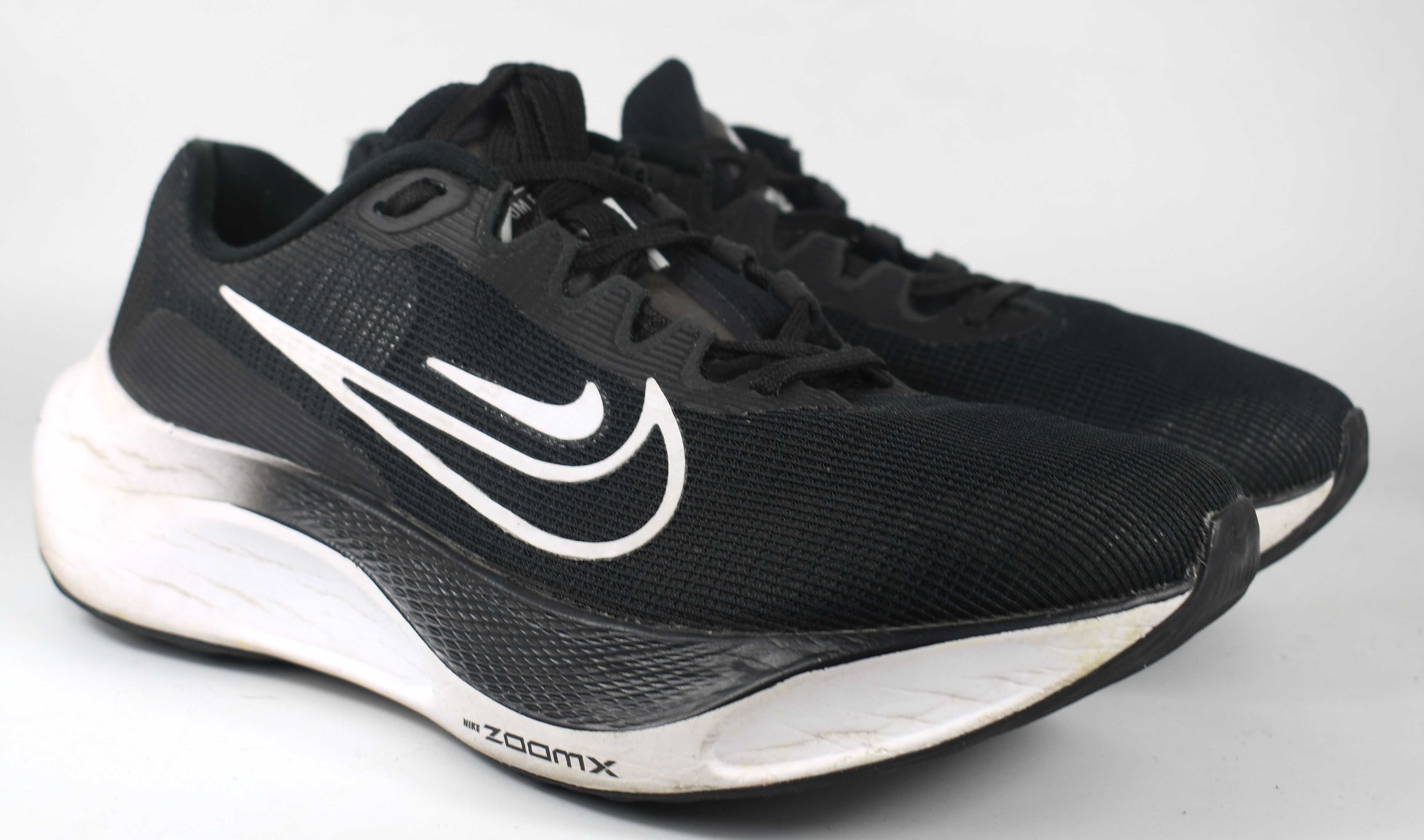 Używane Nike Zoom Fly 5 Dm8974 -001 roz. 39