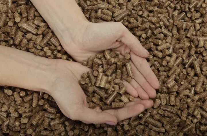 В наявністі паливна пелета 6 мм. Фасовка по 15 кг