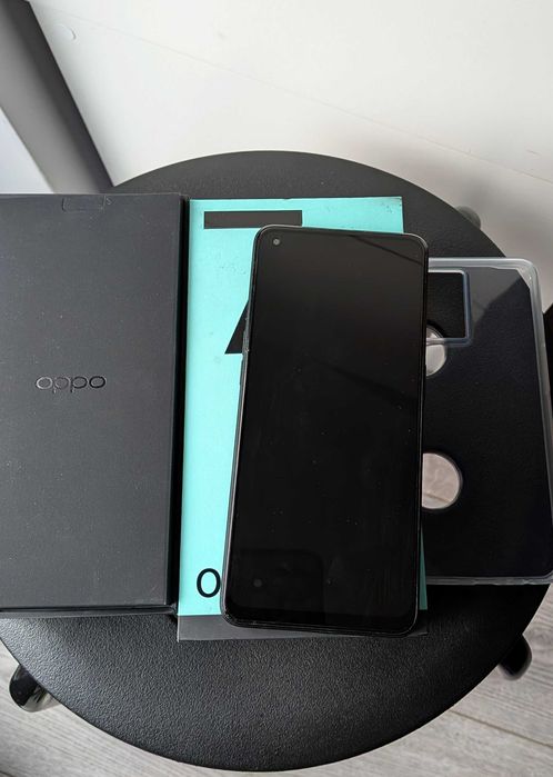 OPPO Reno 7 128GB 8GB smartfon + etui