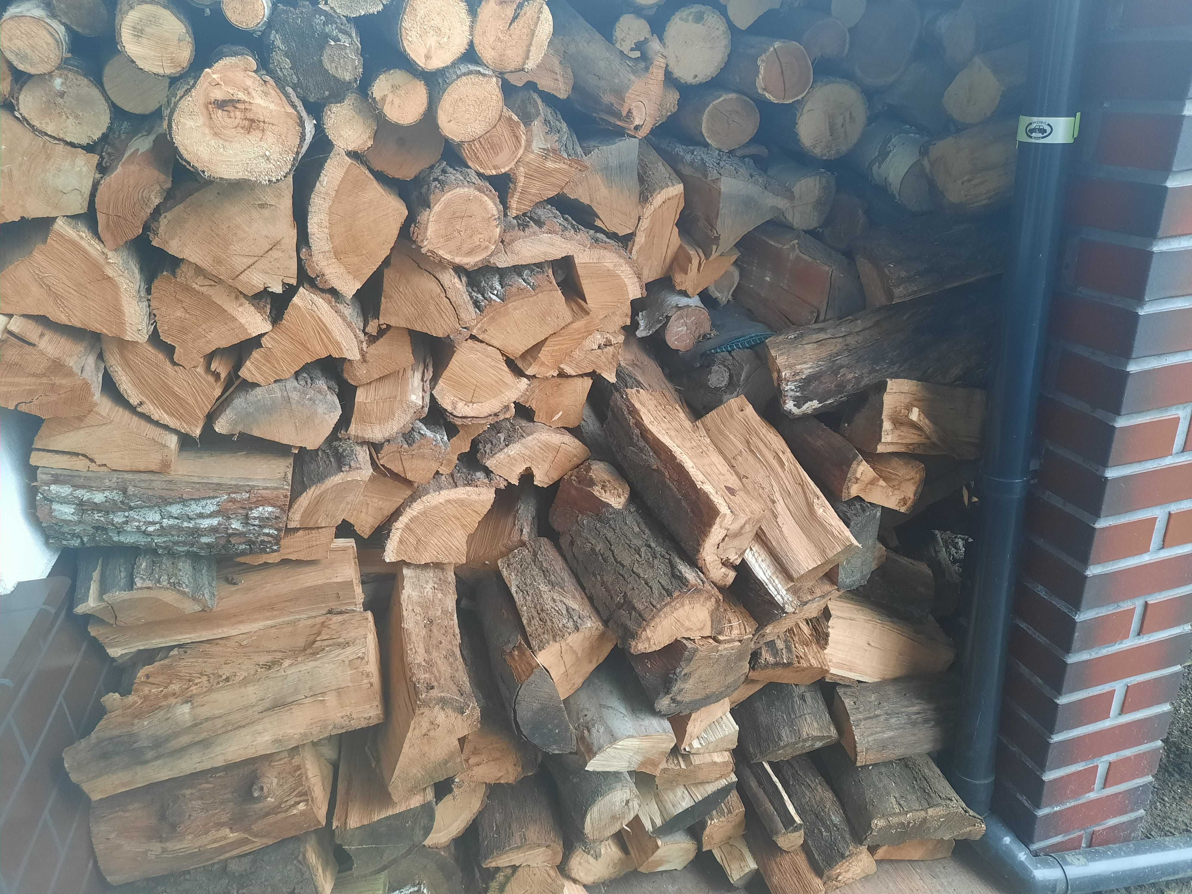 Drewno kominkowe, akacja, sezonowane