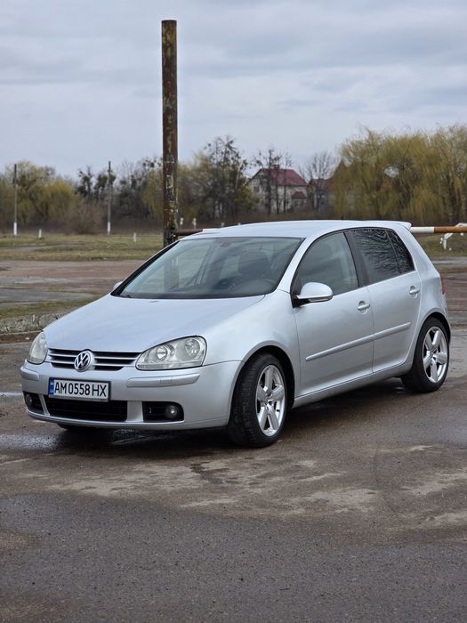 Volkswagen Golf 2005 (2.0 tdi)