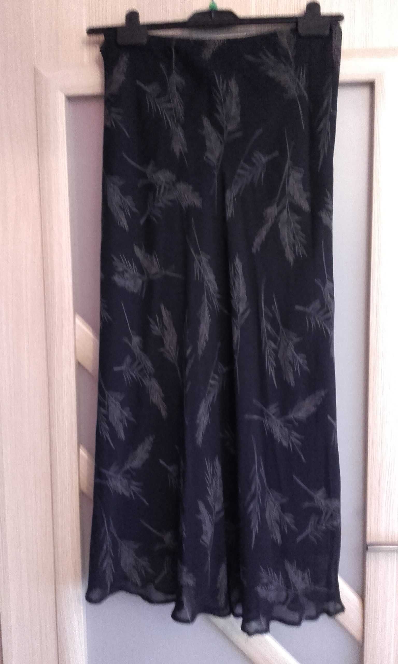 Spódnica czarno-liliowa, Marks&Spencer , L