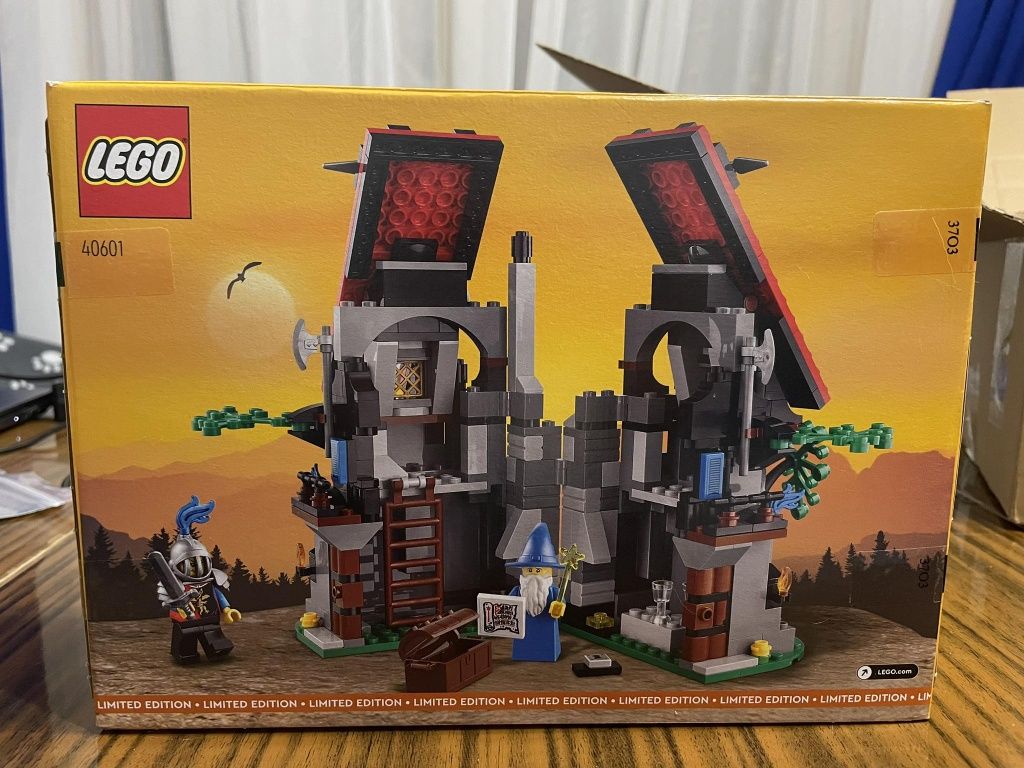 LEGO 40601 - Magiczny warsztat Majisto