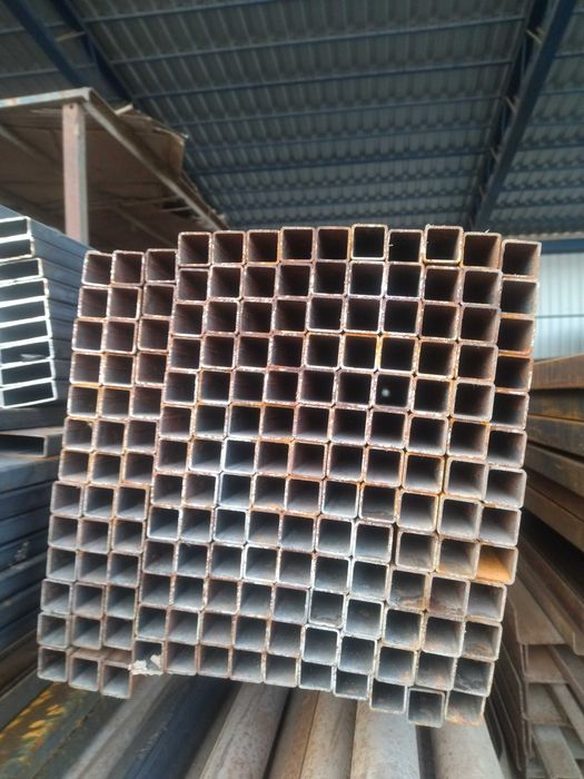 Profil stalowy kwadratowy kształtownik 25x25x2 gatunek 2