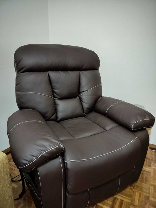 Poltrona de Reclinação e Massagem IMPERIAL