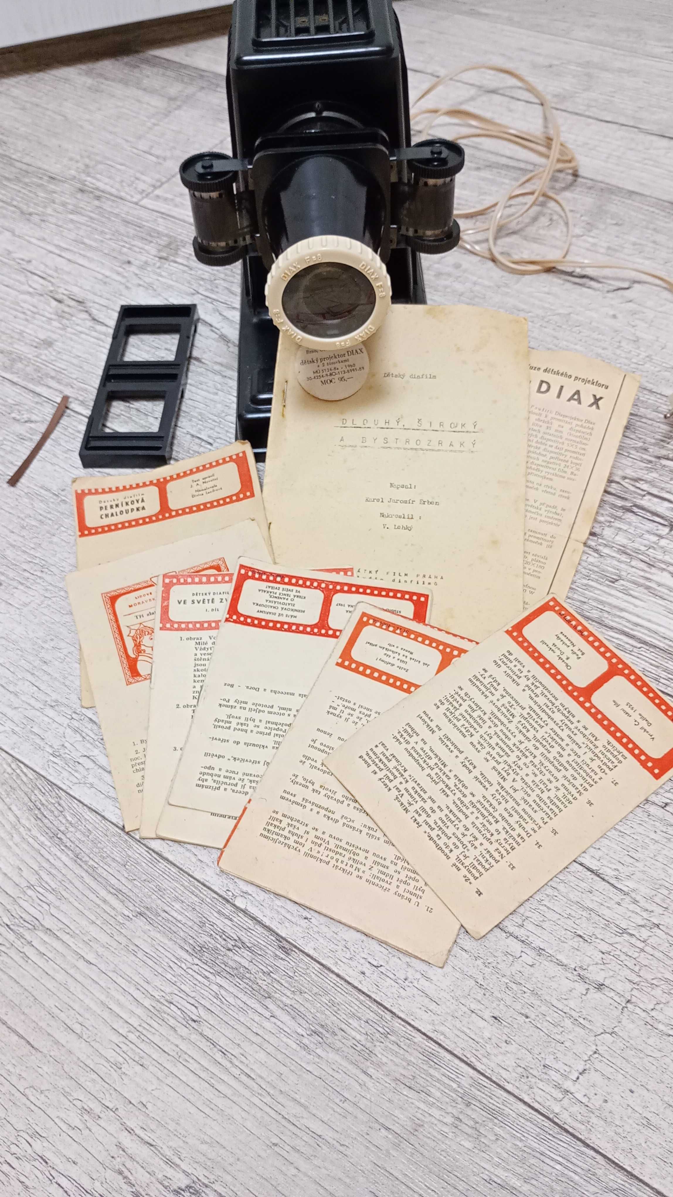Zabytkowy bakelitowy projektor rzutnik DIAX Czechosłowacja