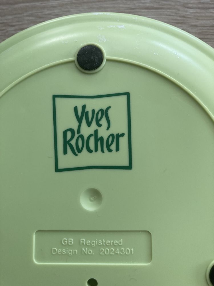 Waga kuchenna analogowa z pojemnikiem yves rocher