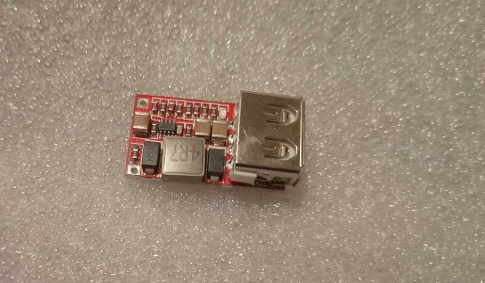 Понижающий стабилизатор  с USB разъёмом / вход 6-24 В / выход 5 В 3 А