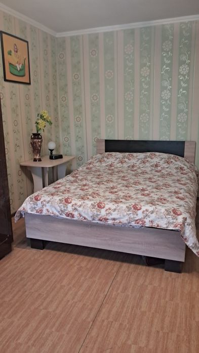 Сдам посуточно 1 комн. кв Генерала Петрова/Варненская /паркГорького
1